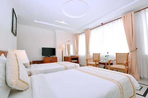 Tan Hoang Long District 5 Hotel